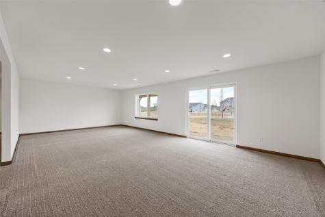 5658 Meadow Grass Circle SE Cedar Rapids IA 52403