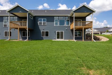 5658 Meadow Grass Circle SE Cedar Rapids IA 52403