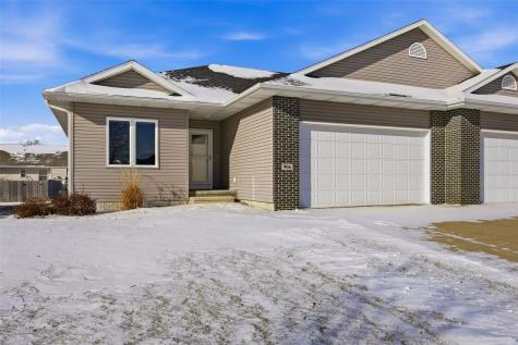 906 Dorchester Place NE Cedar Rapids IA 52402