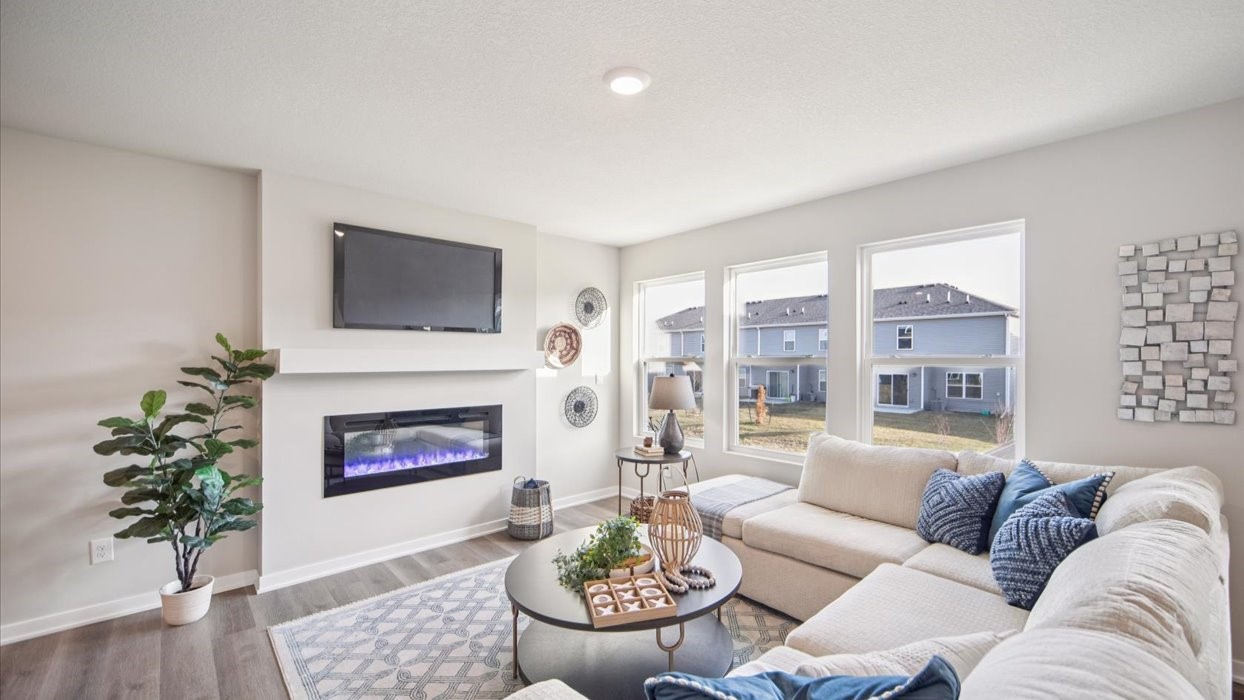 731 Magnolia Way Tiffin IA 52340