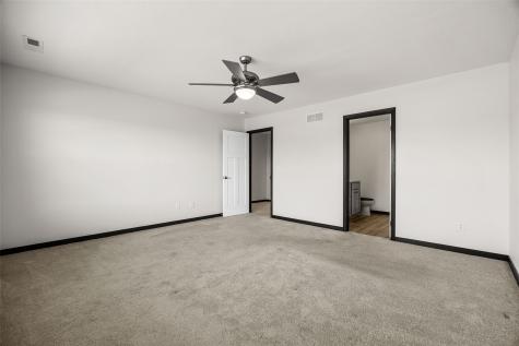 2494 Roycroft Drive Marion IA 52302