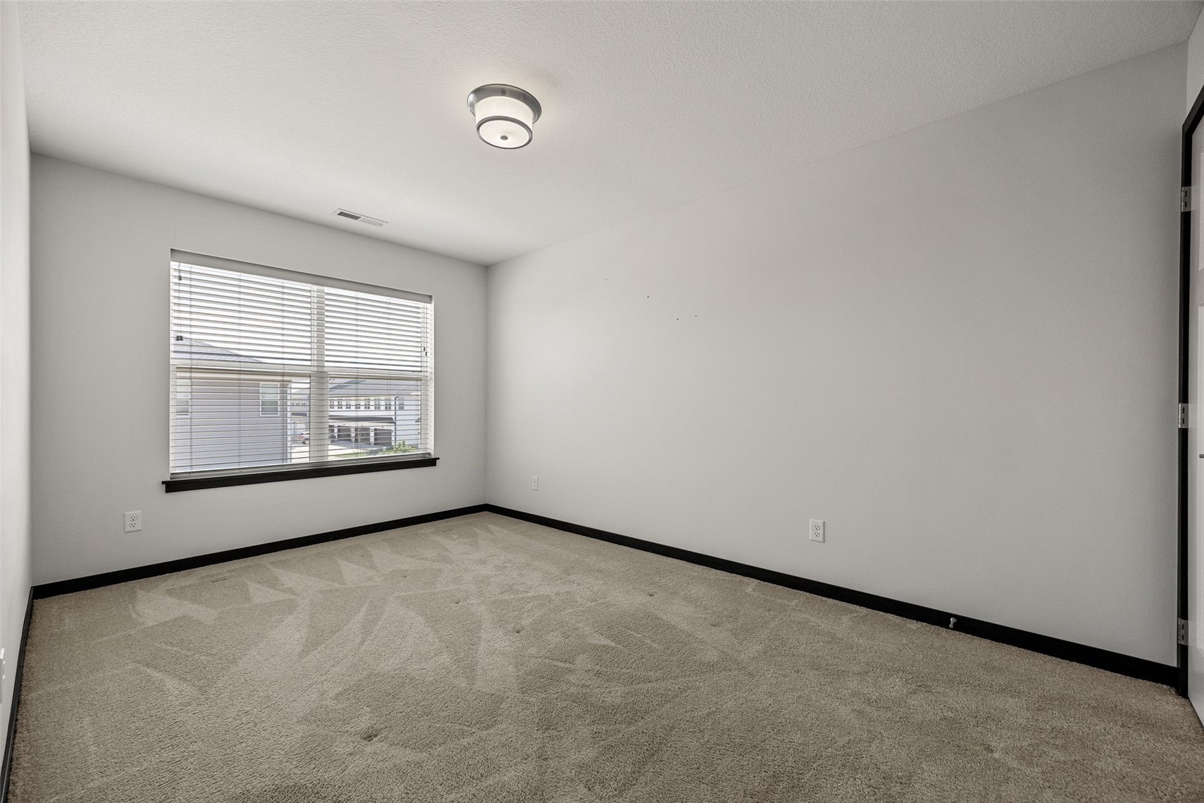 2494 Roycroft Alley Marion IA 52302