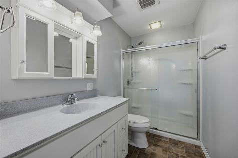 1726 Applewood Place NE Cedar Rapids IA 52402