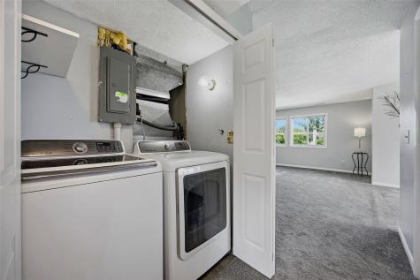 1726 Applewood Place NE Cedar Rapids IA 52402