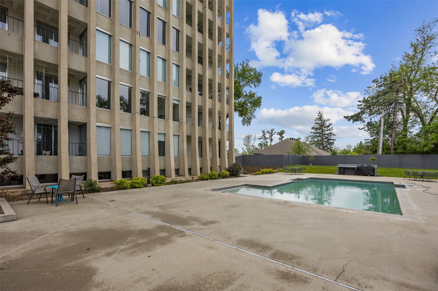 2222 1st Avenue NE Cedar Rapids IA 52402