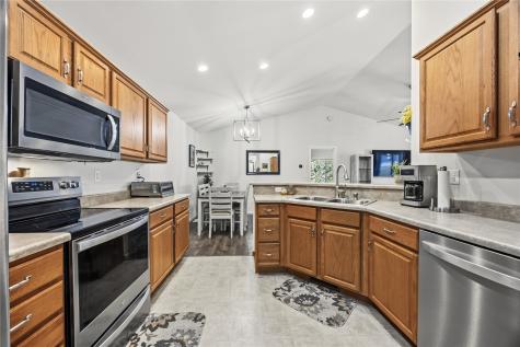3316 Banar Drive SW Cedar Rapids IA 52404