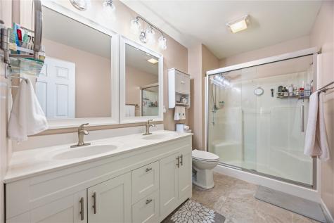 3316 Banar Drive SW Cedar Rapids IA 52404
