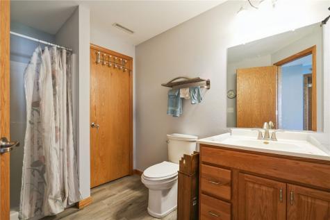 3313 Stoneview Circle SW Cedar Rapids IA 52404