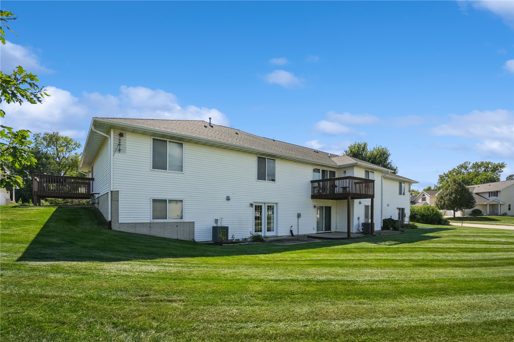 3313 Stoneview Circle SW Cedar Rapids IA 52404