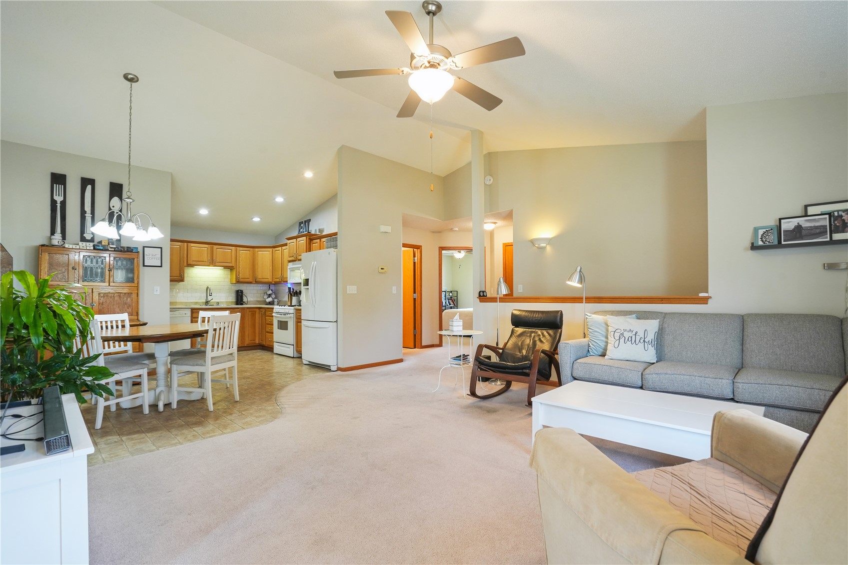 3313 Stoneview Circle SW Cedar Rapids IA 52404