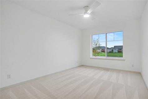 922 Oak Drive Palo IA 52324