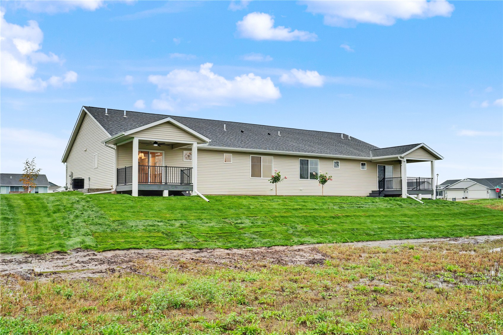 922 Oak Drive Palo IA 52324