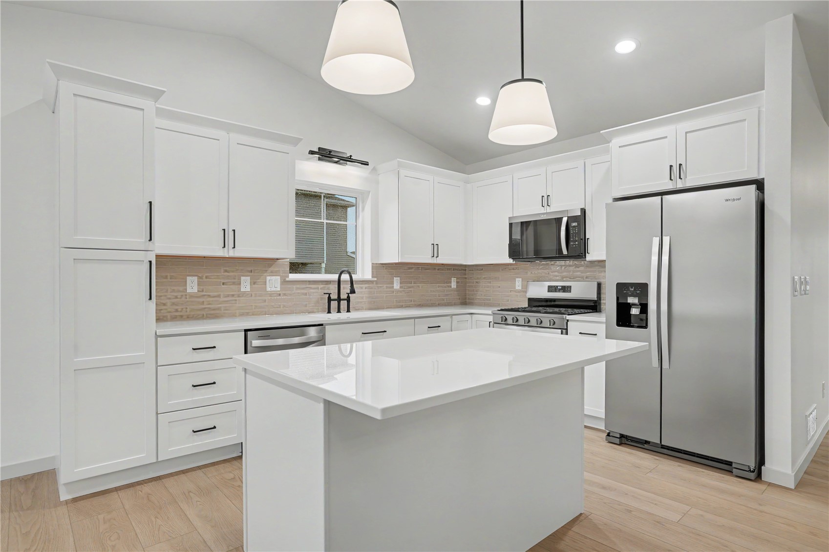 922 Oak Drive Palo IA 52324