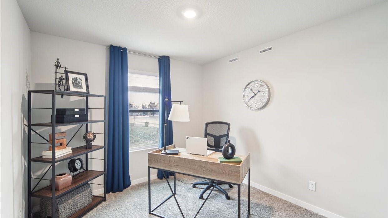 9343 Lovegrass Drive SW Cedar Rapids IA 52404