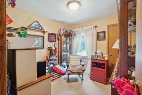 822 10th Avenue SW Mt Vernon IA 52314