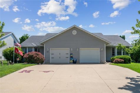 822 10th Avenue SW Mt Vernon IA 52314