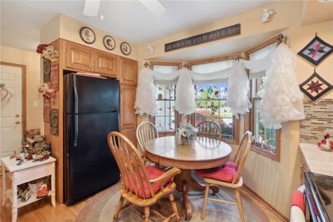 822 10th Avenue SW Mt Vernon IA 52314