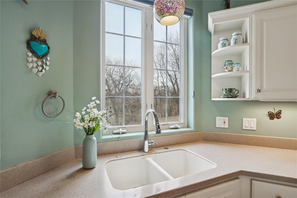 245 Holiday Road Coralville IA 52241