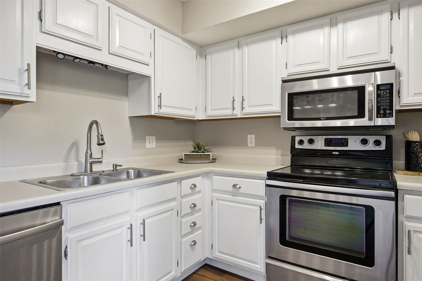 924 Westside Drive Iowa City IA 52246