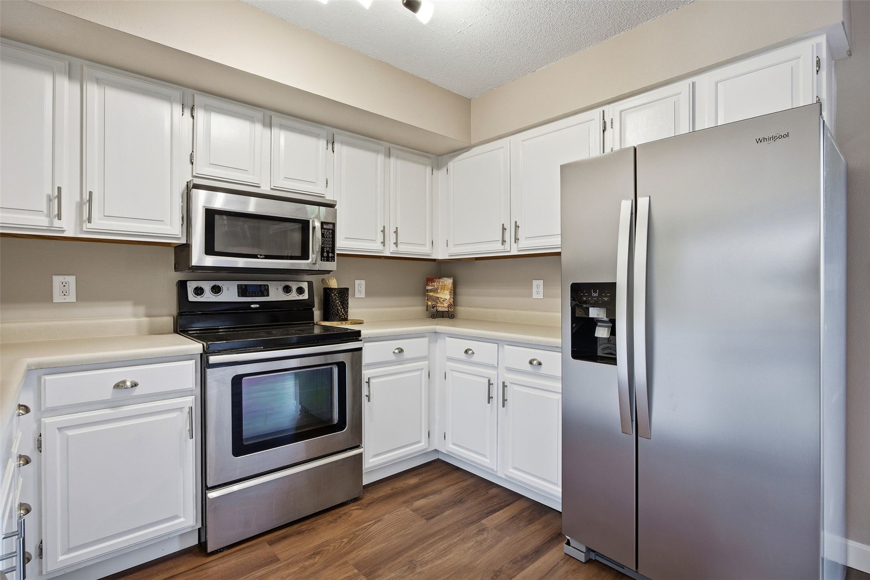 924 Westside Drive Iowa City IA 52246