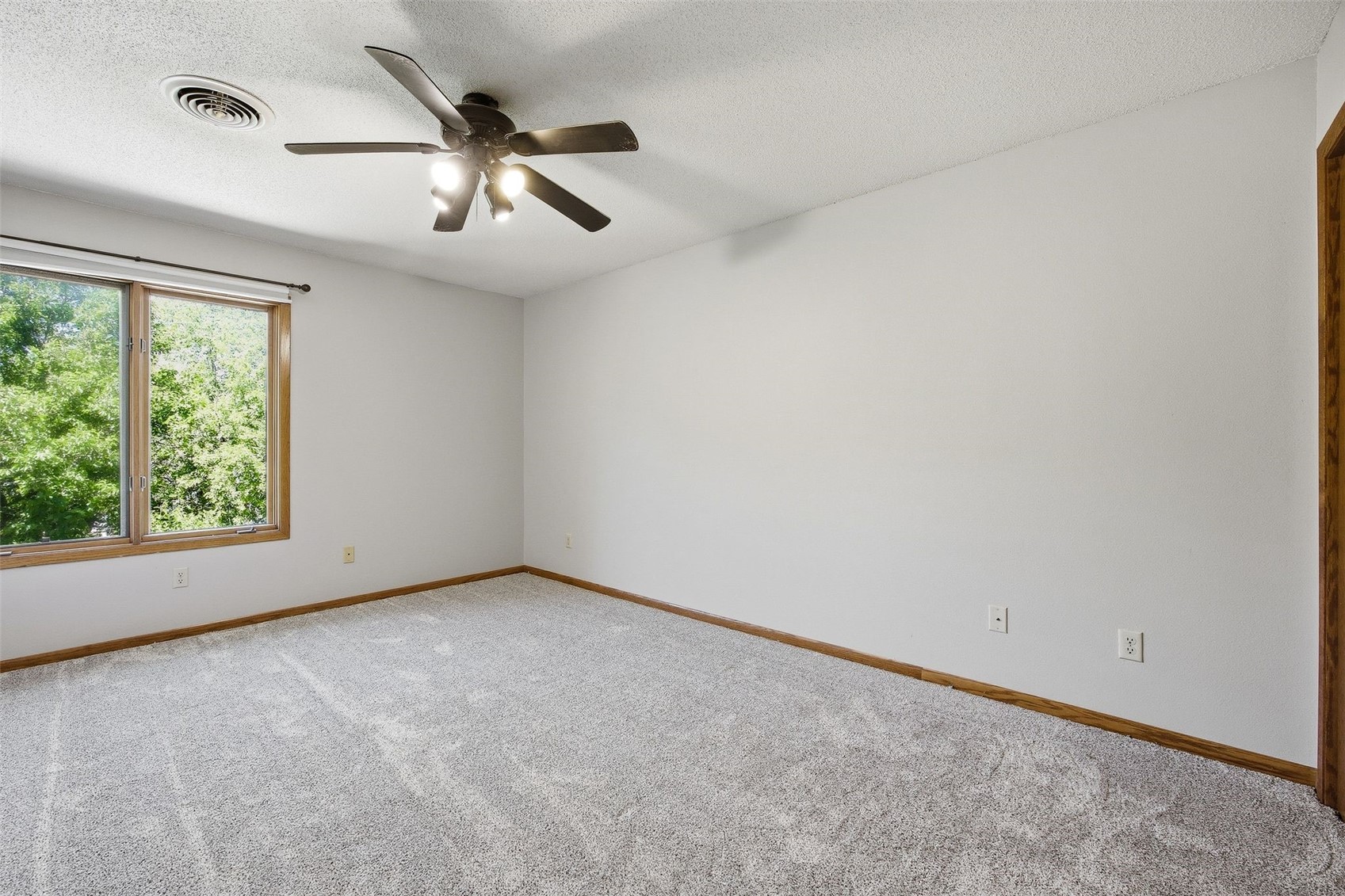 924 Westside Drive Iowa City IA 52246