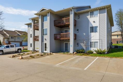 140 Shannon Drive North Liberty IA 52317