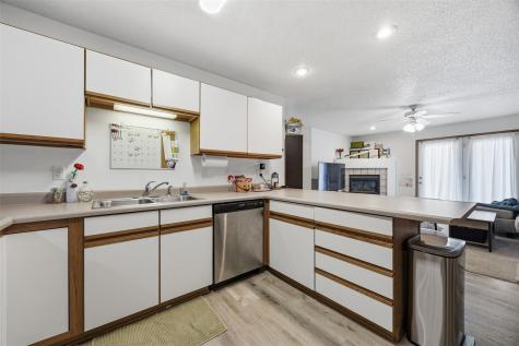 140 Shannon Drive North Liberty IA 52317
