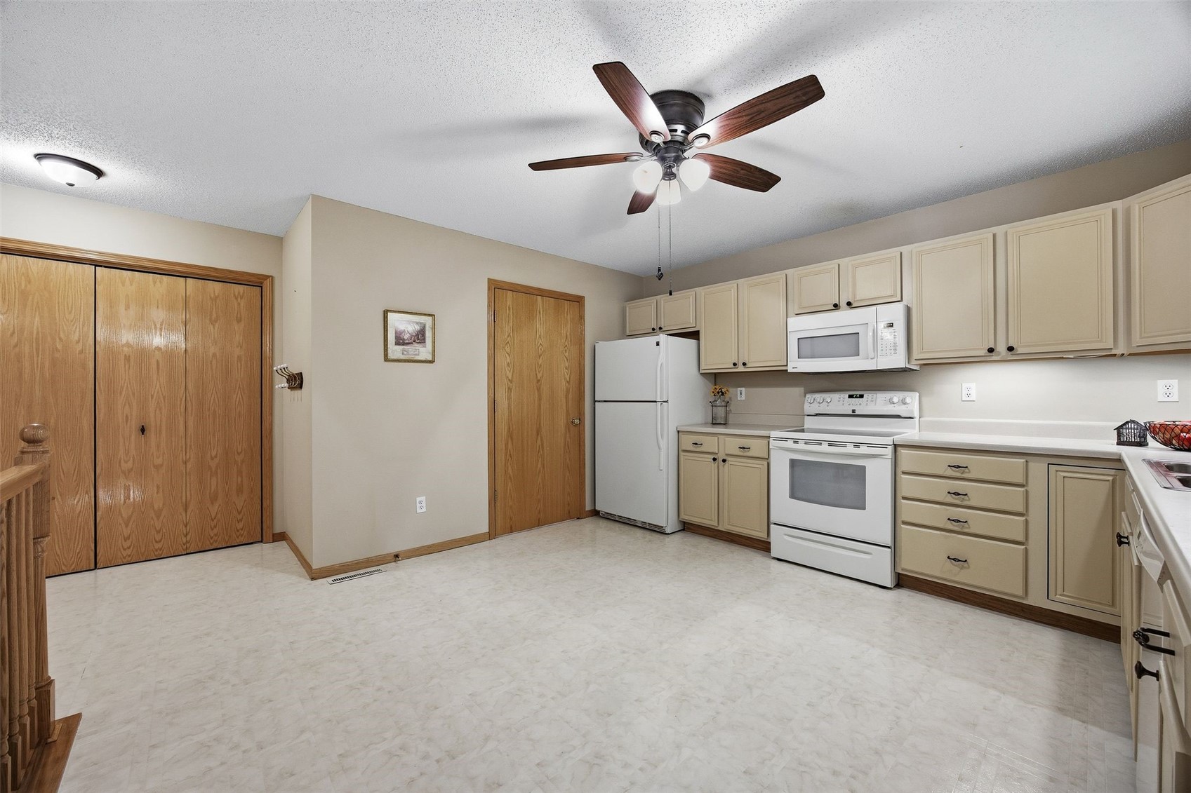 1033 74 Street NE Cedar Rapids IA 52402