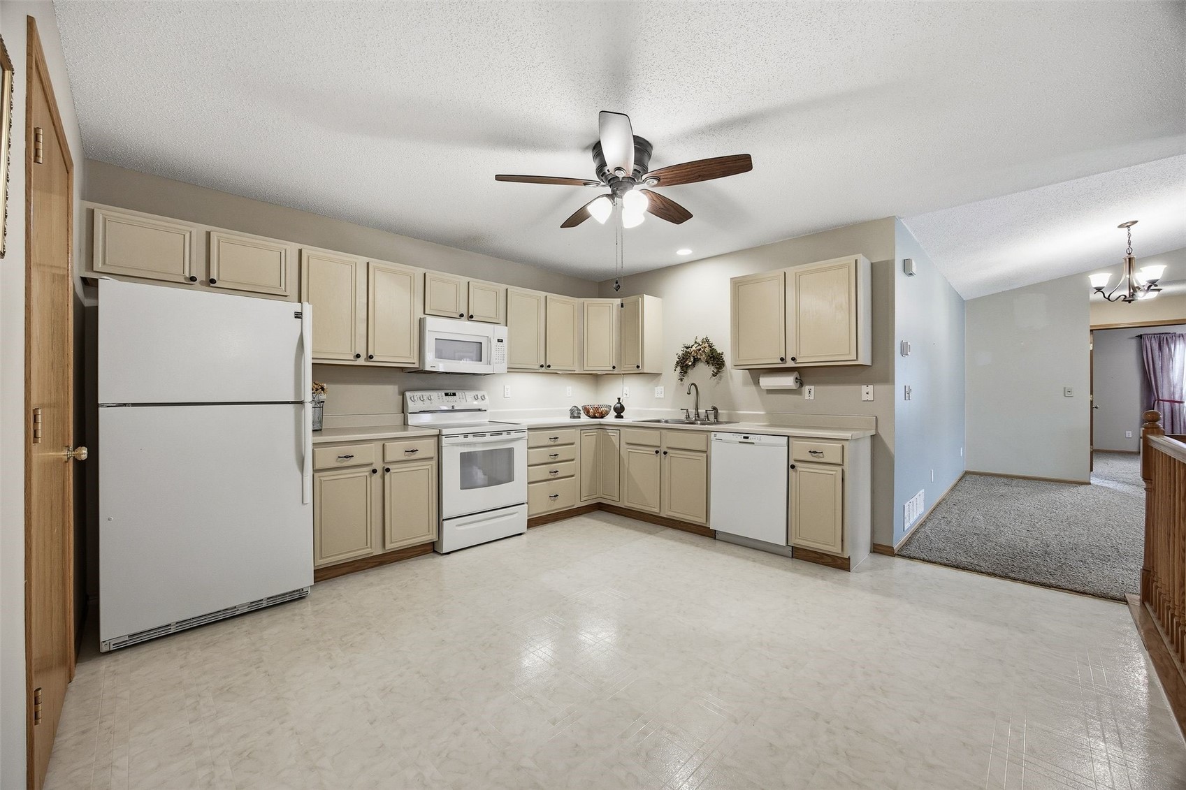 1033 74 Street NE Cedar Rapids IA 52402