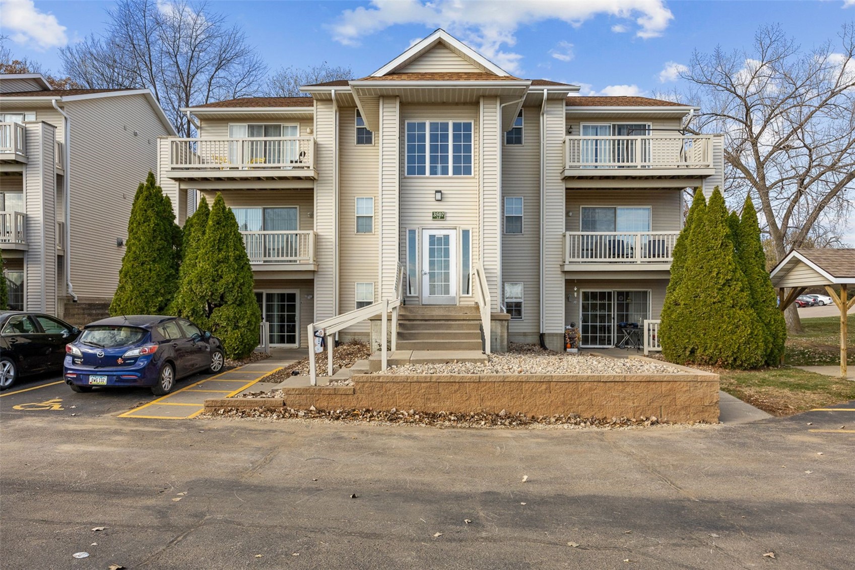 3507 E Avenue NW Cedar Rapids IA 52405