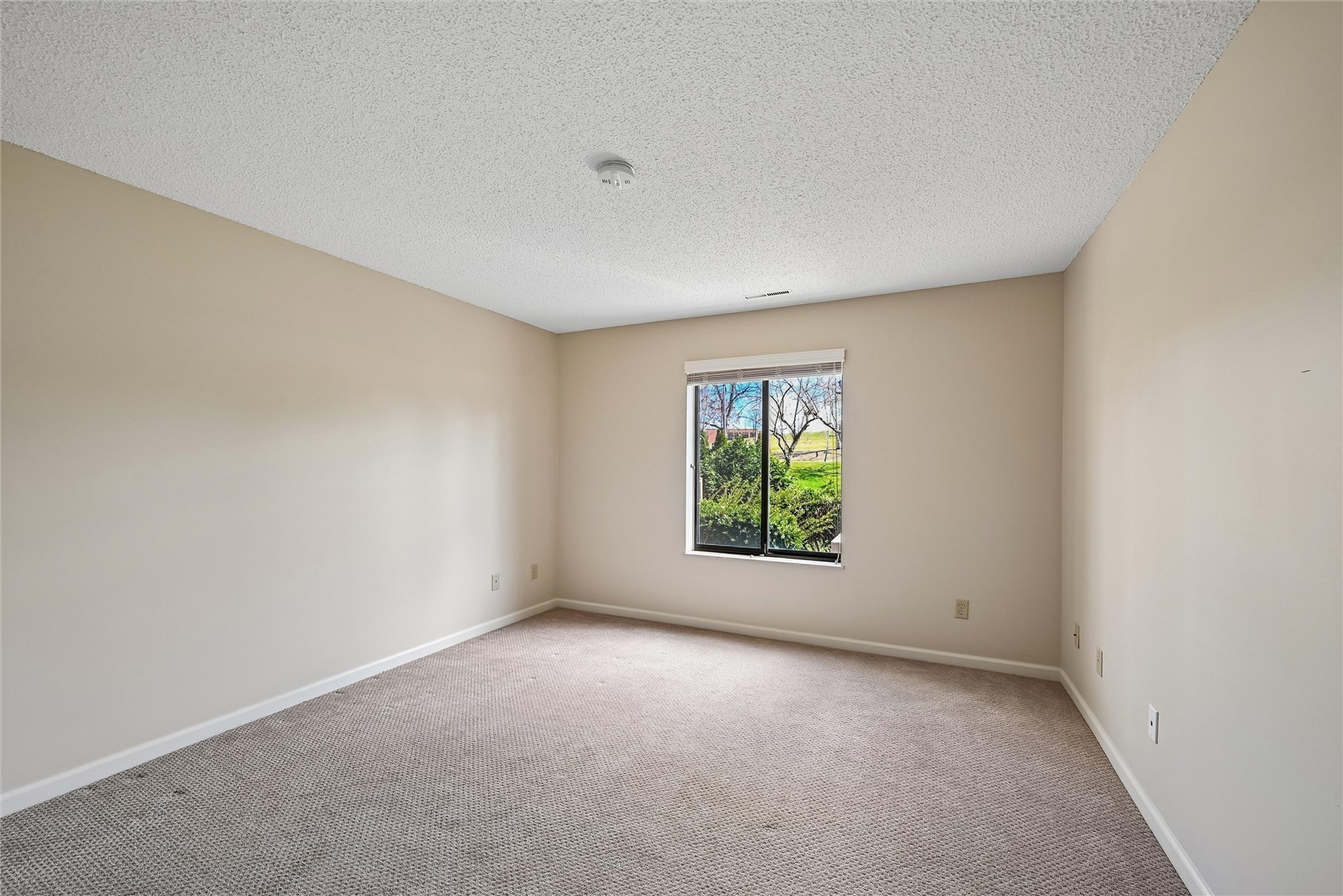 190 Cottage Grove Avenue SE Cedar Rapids IA 52403