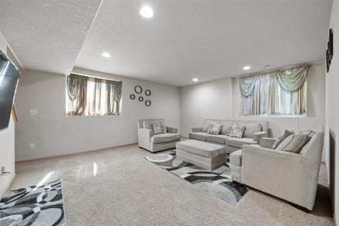 37 Ash Court North Liberty IA 52317