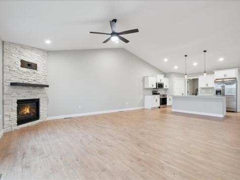 827 Prairie View Drive West Branch IA 52358