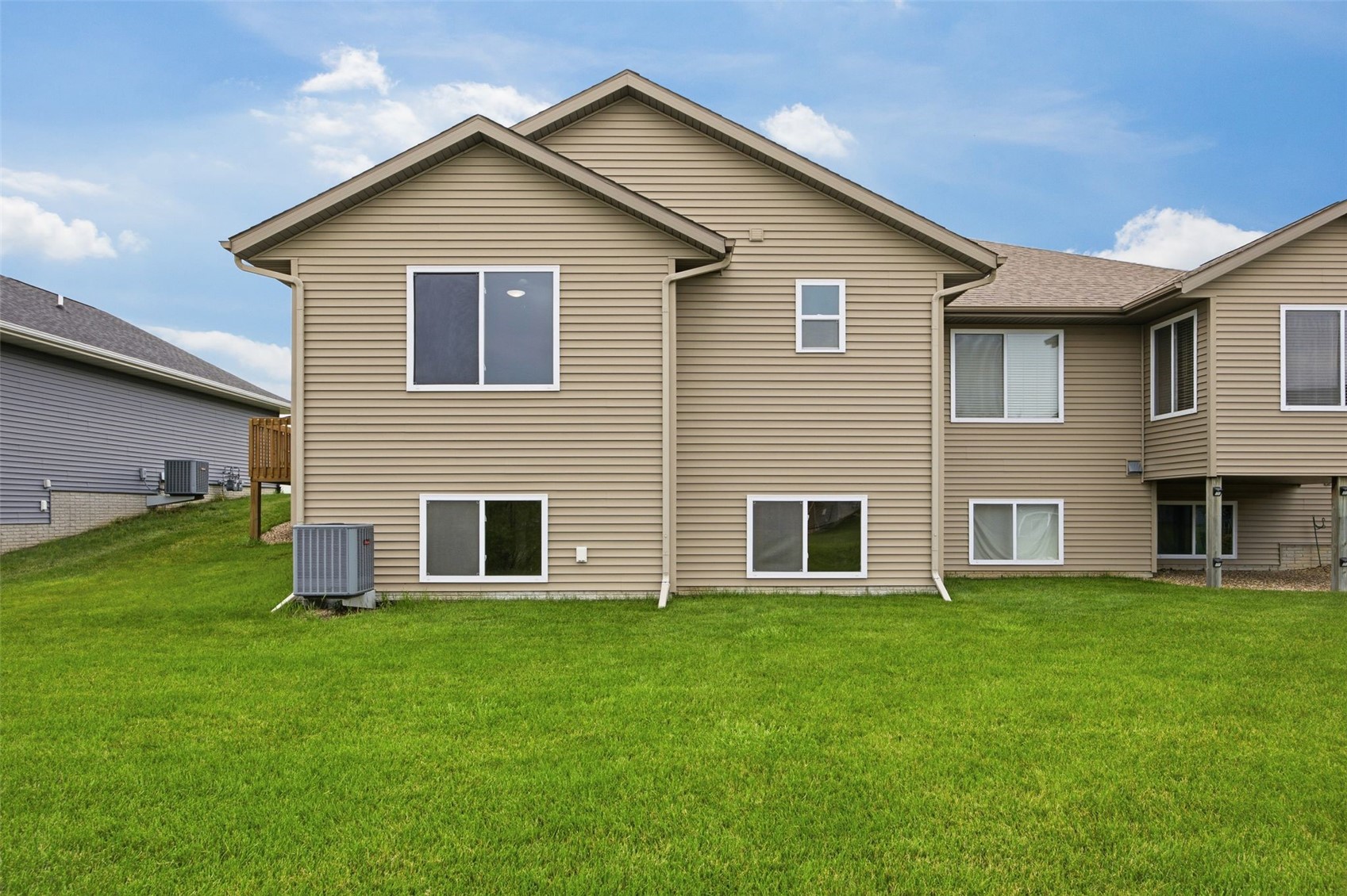 2403 Snapdragon Circle SW Cedar Rapids IA 52404
