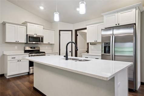 915 Prairie View Drive West Branch IA 52358