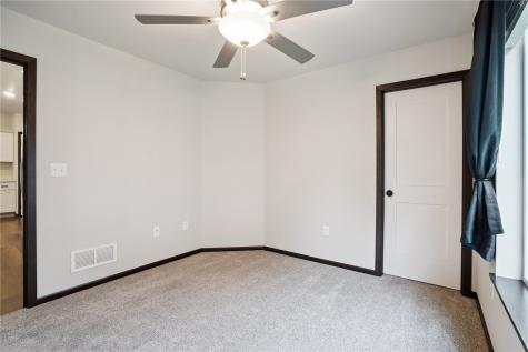 915 Prairie View Drive West Branch IA 52358
