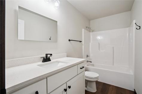 915 Prairie View Drive West Branch IA 52358