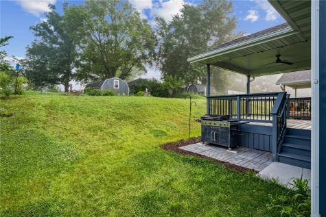 915 Prairie View Drive West Branch IA 52358