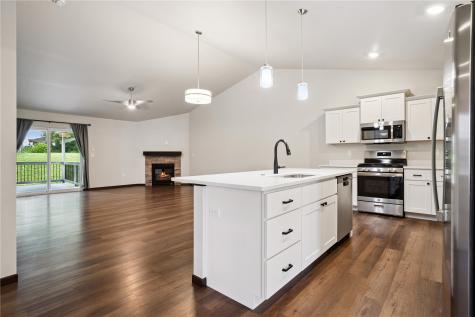 915 Prairie View Drive West Branch IA 52358