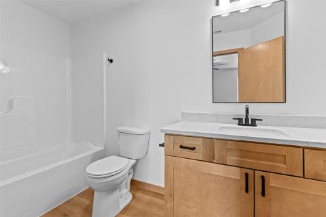 628 Catherine Drive Tiffin IA 52340