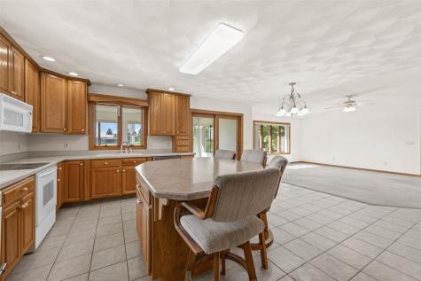 23620 Gombert Drive Anamosa IA 52205