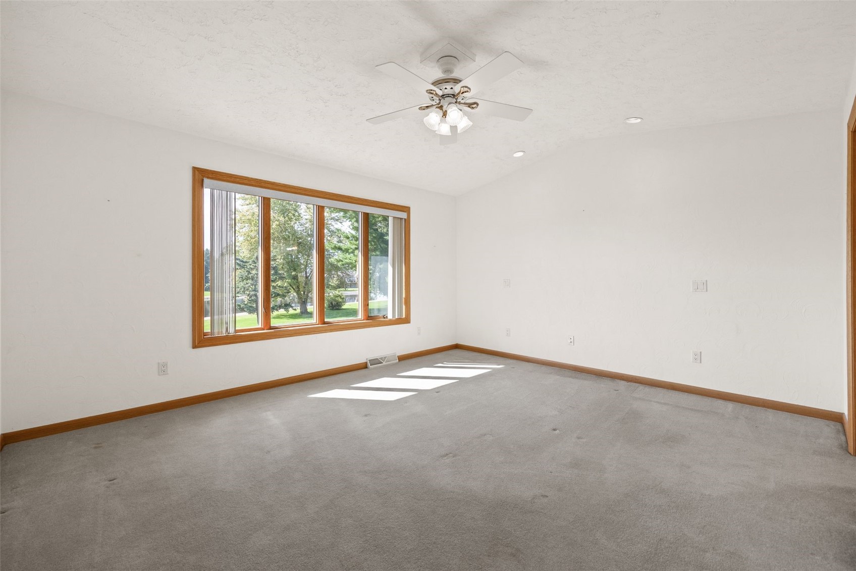 23620 Gombert Drive Anamosa IA 52205