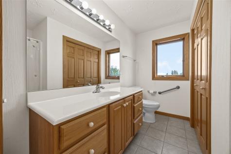 23620 Gombert Drive Anamosa IA 52205
