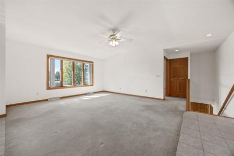 23620 Gombert Drive Anamosa IA 52205