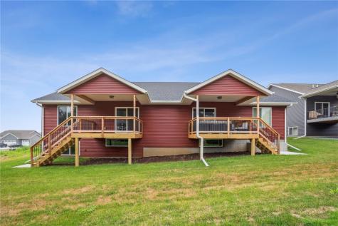 817 Prairie View Drive West Branch IA 52358