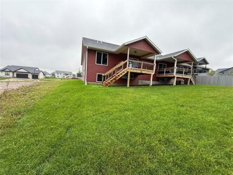 817 Prairie View Drive West Branch IA 52358