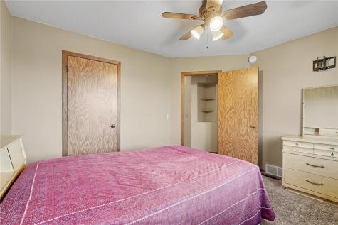 1240 44th Street Marion IA 52302