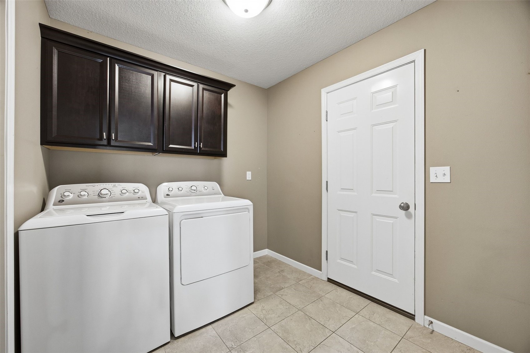 7003 Waterview Drive SW Cedar Rapids IA 52404