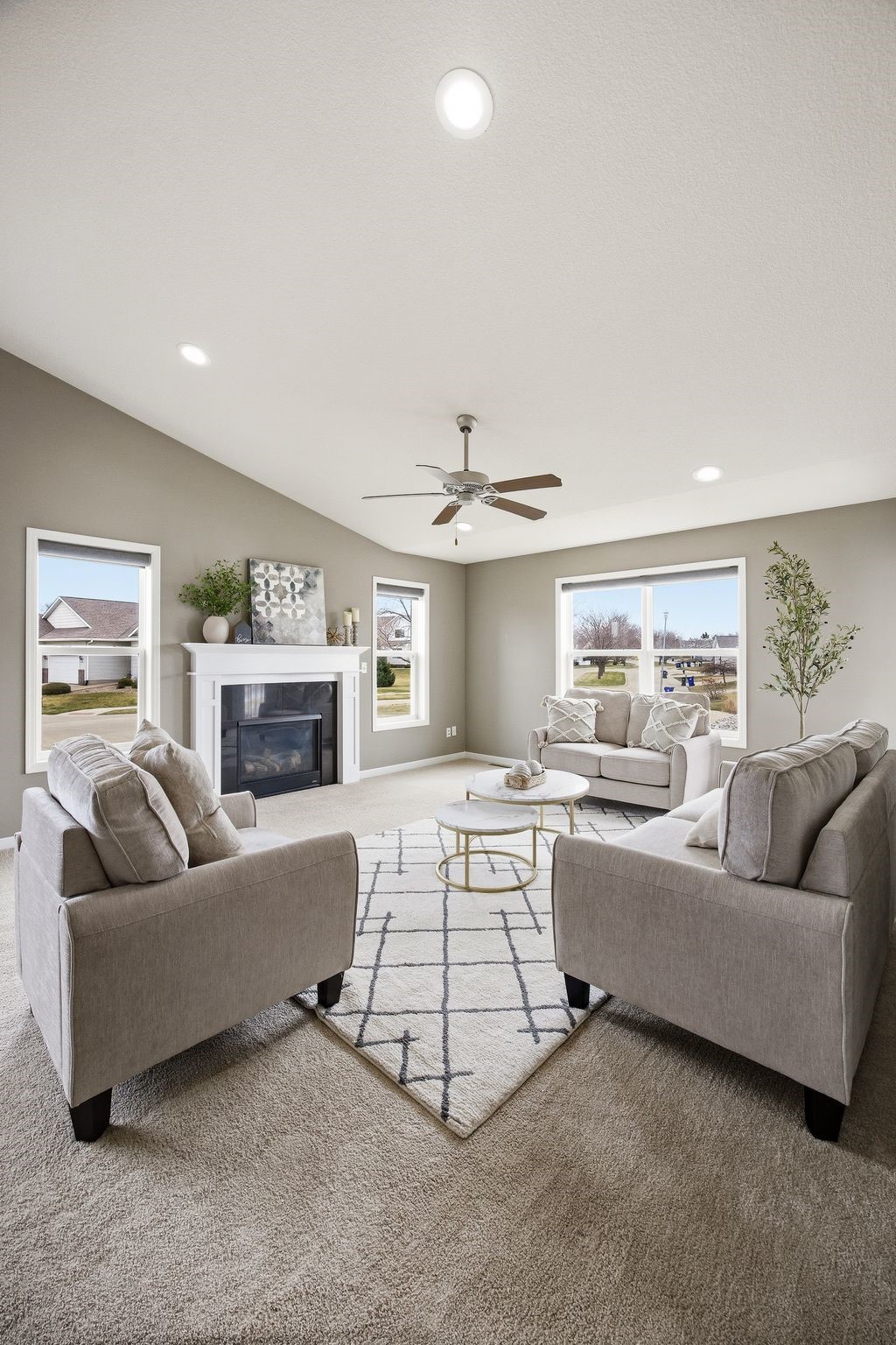 7003 Waterview Drive SW Cedar Rapids IA 52404