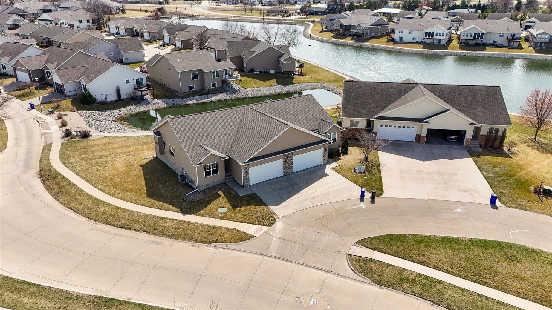 7003 Waterview Drive SW Cedar Rapids IA 52404